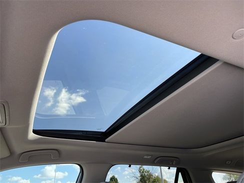 New 2025 Honda Pilot Touring image 23