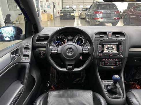 Used 2013 Volkswagen Golf R 4-Door image 19