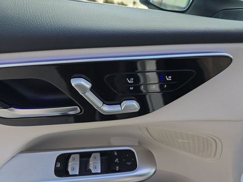 New 2026 Mercedes-Benz GLC 300 4MATIC image 17