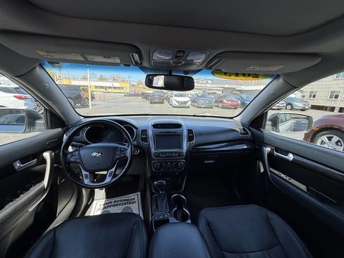 Used 2015 Kia Sorento EX w/ EX V6 Touring Package image 12