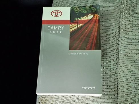 Used 2012 Toyota Camry LE FWD image 24