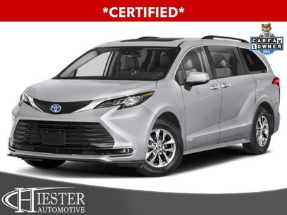 Used 2022 Toyota Sienna XLE