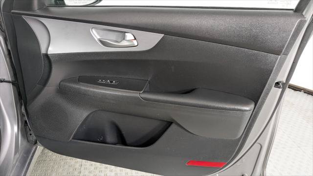 Used 2024 Kia Forte LXS FWD image 17