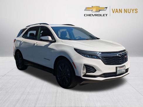 Used 2022 Chevrolet Equinox RS w/ RS Leather Package FWD image 3