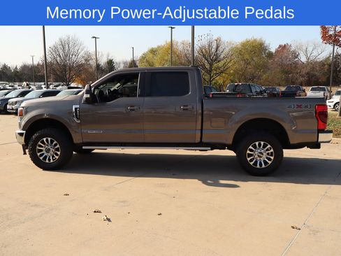 Used 2022 Ford F250 Lariat w/ Lariat Value Package image 9