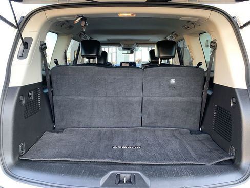 Used 2023 Nissan Armada SL w/ Captain's Chairs Package image 14