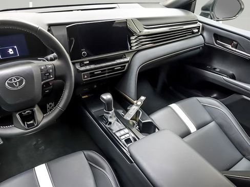 Certified 2025 Toyota Camry SE image 13