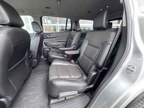 Used 2019 GMC Acadia SLT image 22