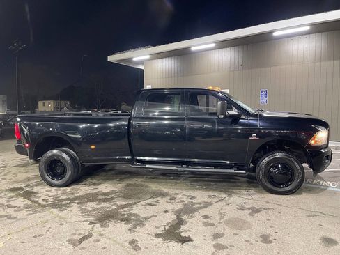 Used 2015 RAM 3500 Tradesman w/ Chrome Appearance Group image 8