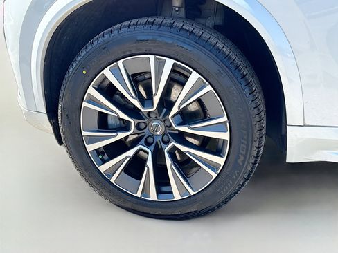 Used 2021 Volvo XC90 T6 Momentum w/ Protection Package Premier image 42