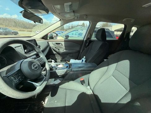 Used 2023 Nissan Rogue S image 21