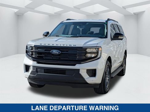 New 2026 Ford Expedition Active RWD image 9