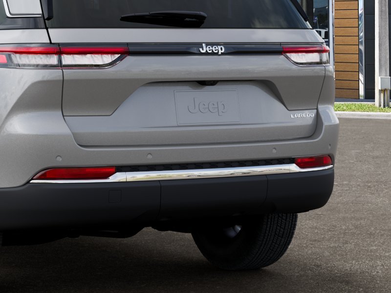 New 2026 Jeep Grand Cherokee Laredo RWD image 13