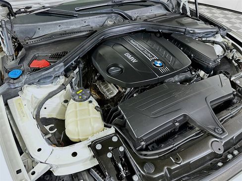 Used 2018 BMW 328d xDrive Sedan image 26