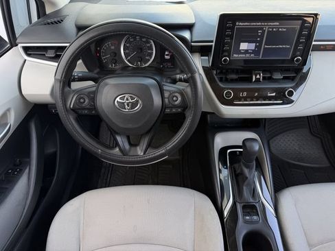 Used 2020 Toyota Corolla LE FWD image 12