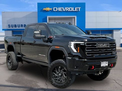 Used 2025 GMC Sierra 2500 AT4 w/ AT4 Premium Plus Package AWD/4WD image 2