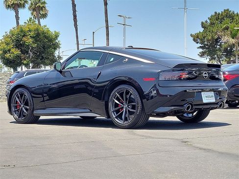 New 2025 Nissan Z Performance w/ Floor Mat Package image 2