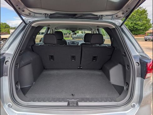 Used 2024 Chevrolet Equinox LS FWD image 22