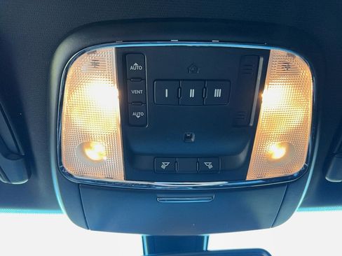 Used 2017 Dodge Charger R/T RWD image 22