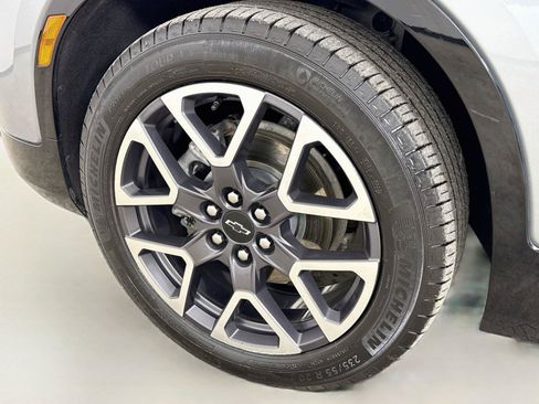 Used 2024 Chevrolet Blazer RS AWD/4WD image 33