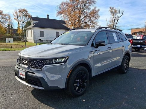 Used 2022 Kia Sorento S image 3