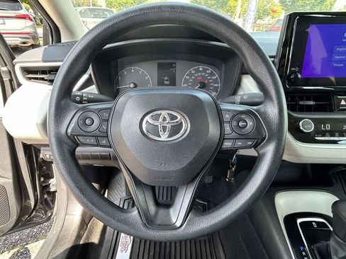 Used 2024 Toyota Corolla LE FWD image 21