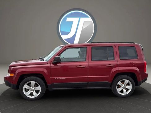 Used 2016 Jeep Patriot Latitude image 13