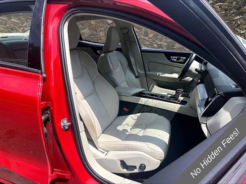 Used 2020 Volvo S60 T6 Momentum w/ Premium Package AWD/4WD image 5