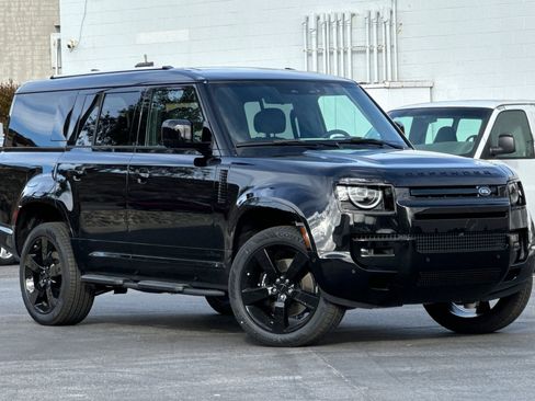 New 2026 Land Rover Defender 130 V8 image 7