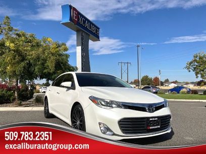 Used 2013 Toyota Avalon Limited w/ Technology Pkg