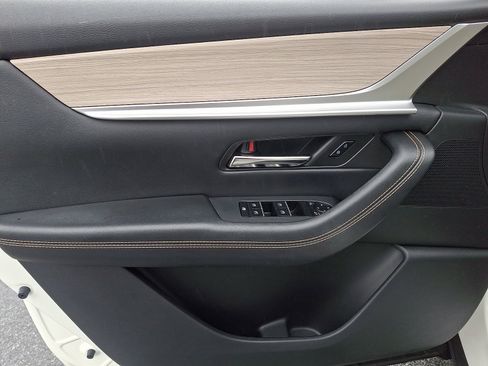 Certified 2024 MAZDA CX-90 Plug-In Hybrid w/ Premium Pkg image 13