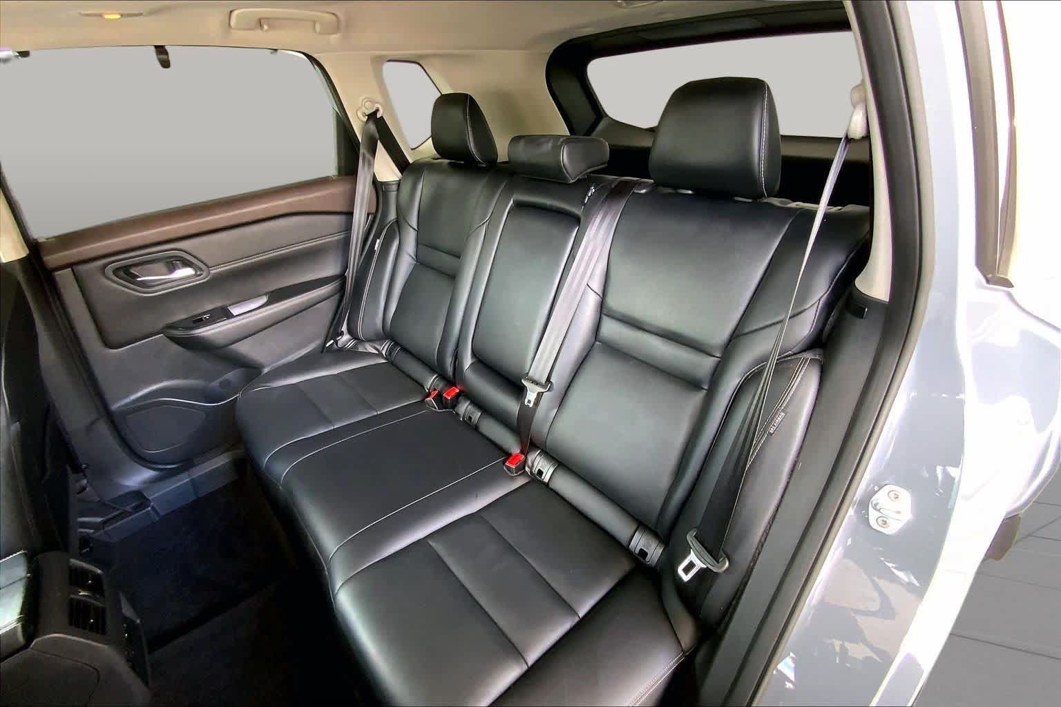 Used 2023 Nissan Rogue SL w/ SL Premium Package FWD image 21