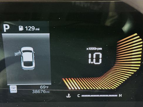 Used 2025 Kia K4 LXS image 19