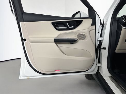 New 2026 Mercedes-Benz GLC 300 image 20