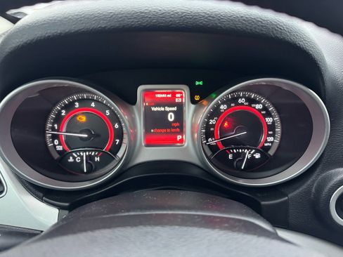 Used 2016 Dodge Journey SE w/ Flexible Seating Group image 16