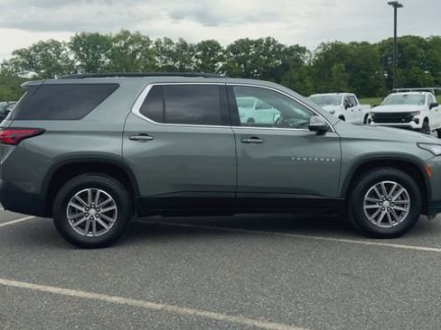 Used 2023 Chevrolet Traverse LT w/ LPO, Floor Liner Package AWD/4WD image 9