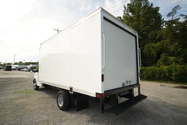 New 2026 GMC Savana 3500 Extended w/ Power Convenience Package RWD image 5