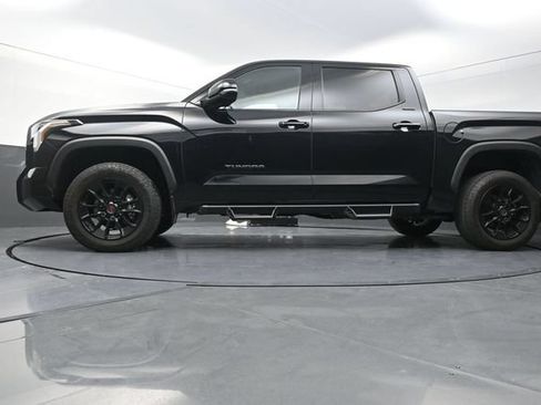 Used 2024 Toyota Tundra Limited w/ TRD Off-Road Package AWD/4WD image 33