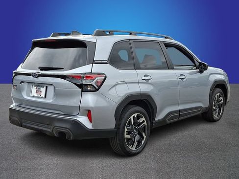 Used 2025 Subaru Forester Limited w/ Popular Package #2 AWD/4WD image 4