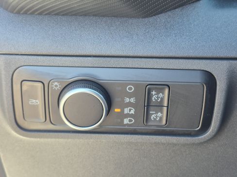 Used 2024 Ford Mustang Coupe RWD image 32
