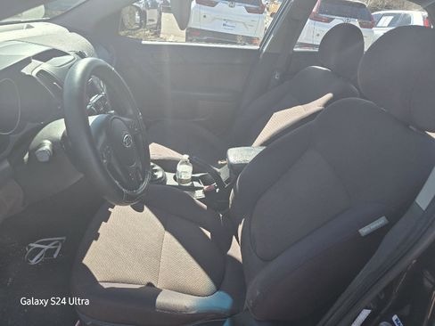 Used 2010 Kia Forte EX image 3