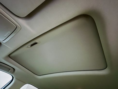 Used 2020 Honda CR-V Touring image 26