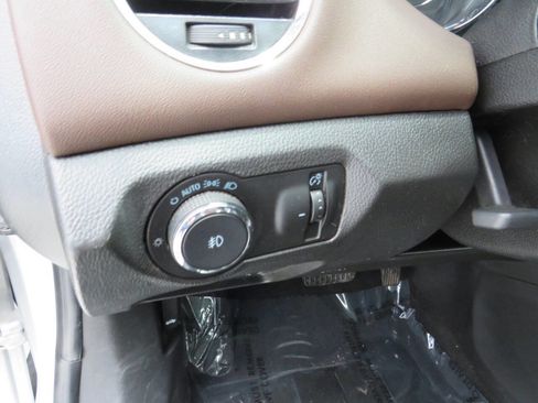 Used 2015 Chevrolet Cruze LTZ w/ Sun, Sound and Sport Package image 23