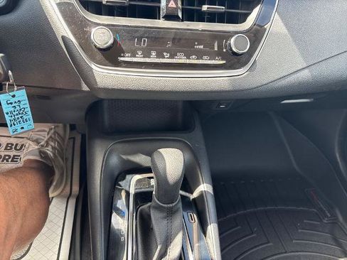 Used 2024 Toyota Corolla LE FWD image 19