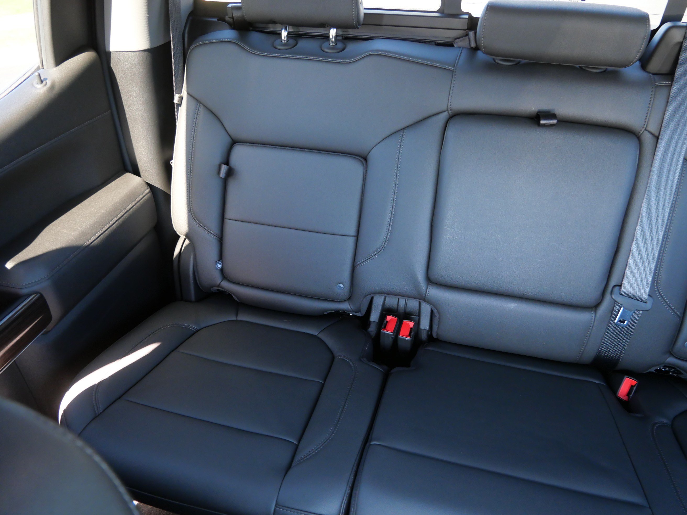 Used 2022 Chevrolet Silverado 1500 LT Trail Boss w/ LT Trail Boss Premium Package AWD/4WD image 12