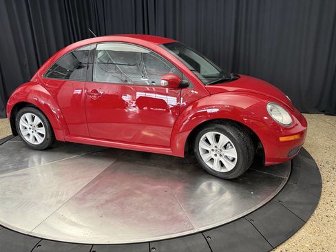 Used 2008 Volkswagen Beetle S image 5