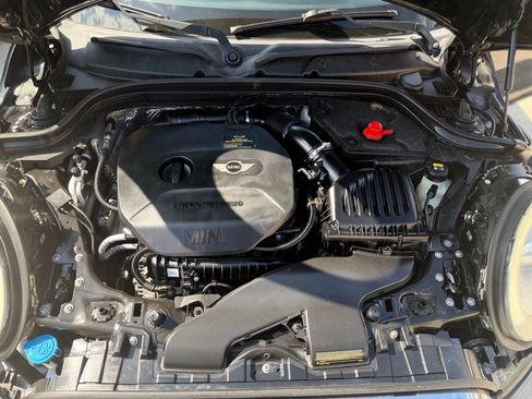 Used 2016 MINI Cooper 4-Door Hardtop image 35