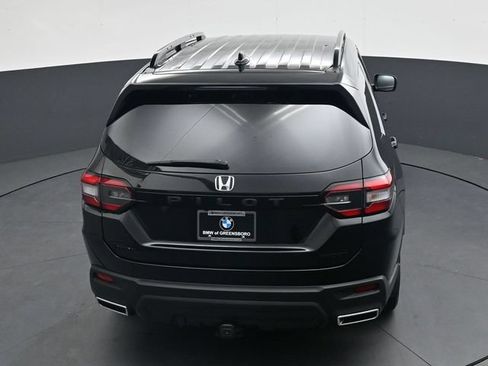 Used 2025 Honda Pilot Sport image 24