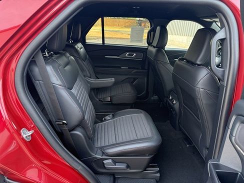 New 2025 Ford Explorer ST-Line w/ Premium Package image 10