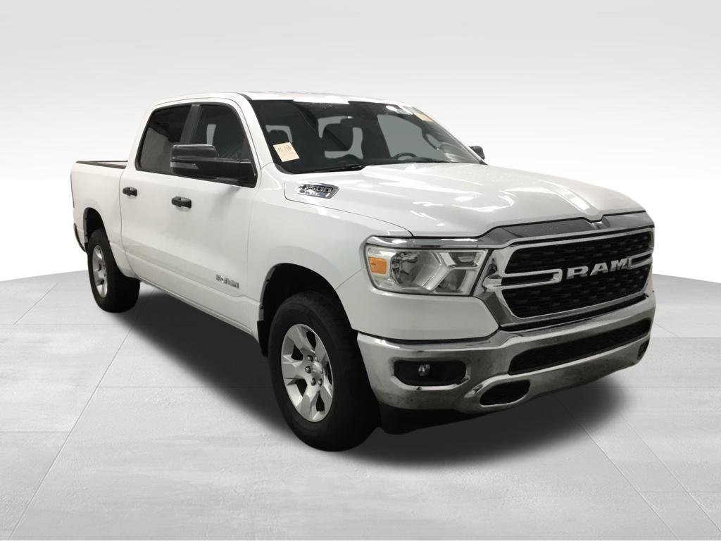 Used 2023 RAM 1500 Big Horn AWD/4WD image 3